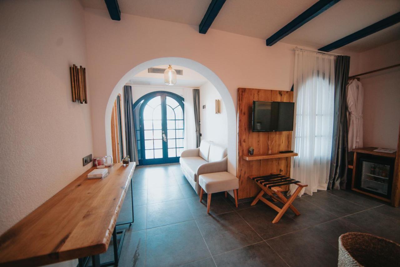 Hotel Bueyuekada Loc'Ada Adalar Zewnętrze zdjęcie